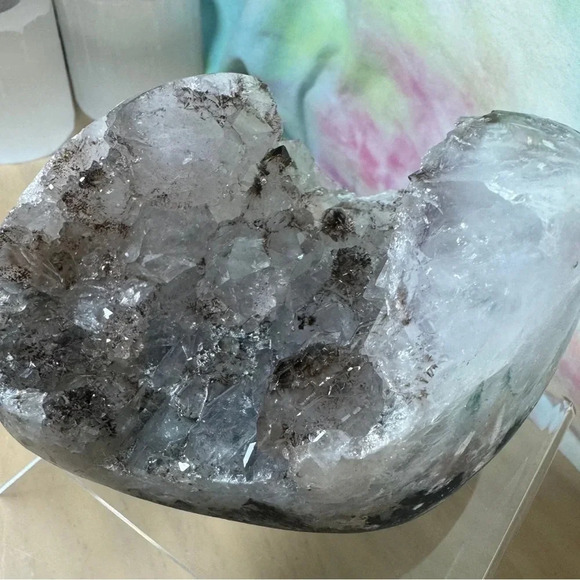 Quartz cluster w anatase inclusions - Picture 3 of 4